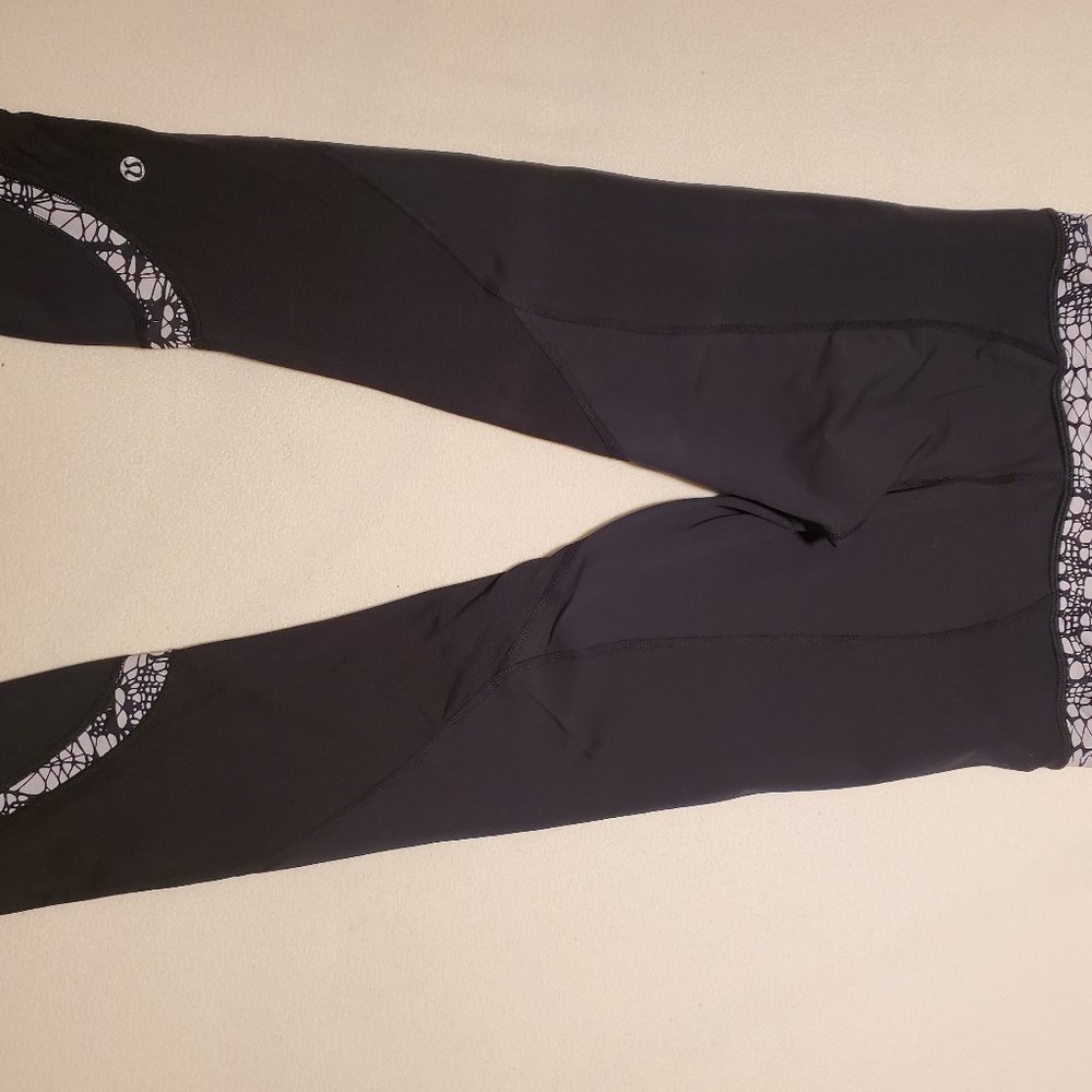 Lululemon cropped leggings